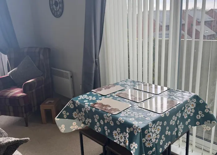Beautiful 2 Bedroom Apartment In Lawley Village